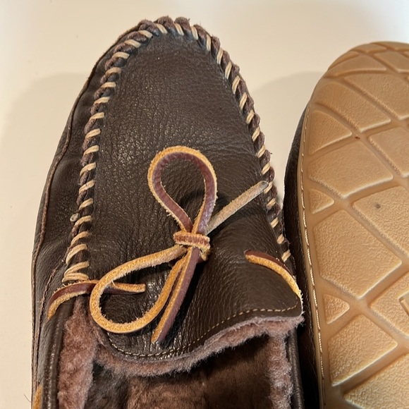 LL‎ Bean - wicked good moccasin, moose hide slippers, leather and shearling main image 6
